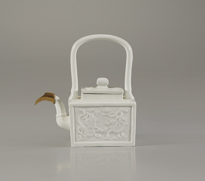 Teapot and Cover Slider Image 2